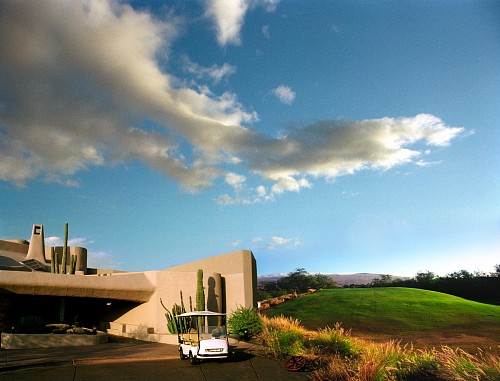 Exhibition: Oliver Wasow: Exteriors and Interiors, Work: Mauna Kea, Hawaii